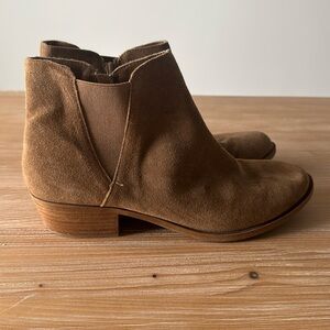 Kensie Suede Ankle Bootie
